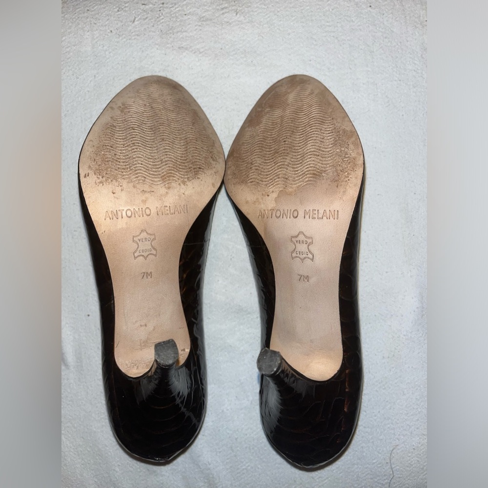 Antonio Melani Brown Leather Pumps, Size 7 Medium - Picture 4 of 6